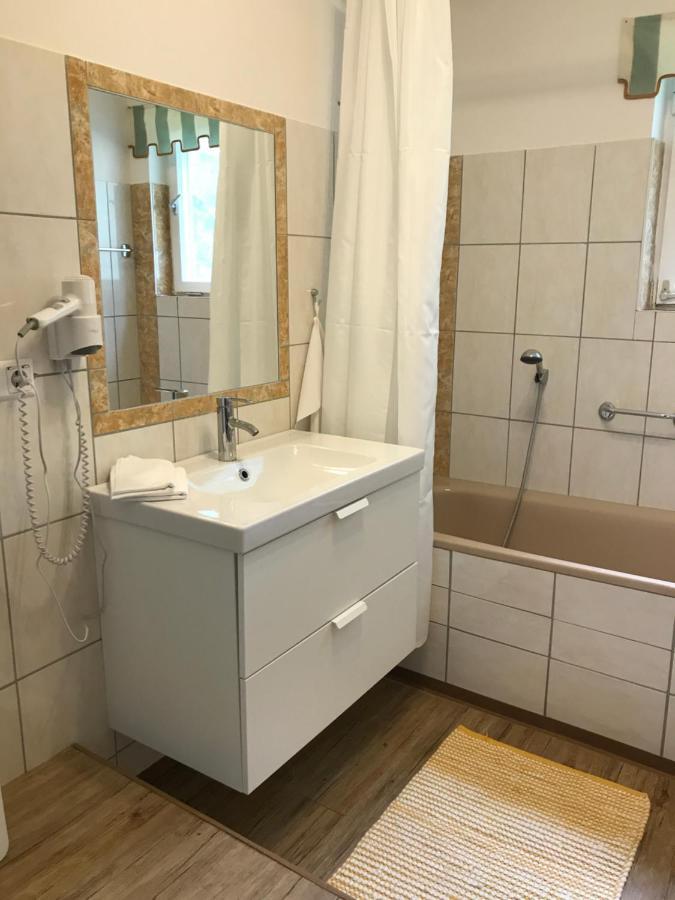 Sonnhuegel Apartments - Ferienwohnungen Faak am See Eksteriør bilde